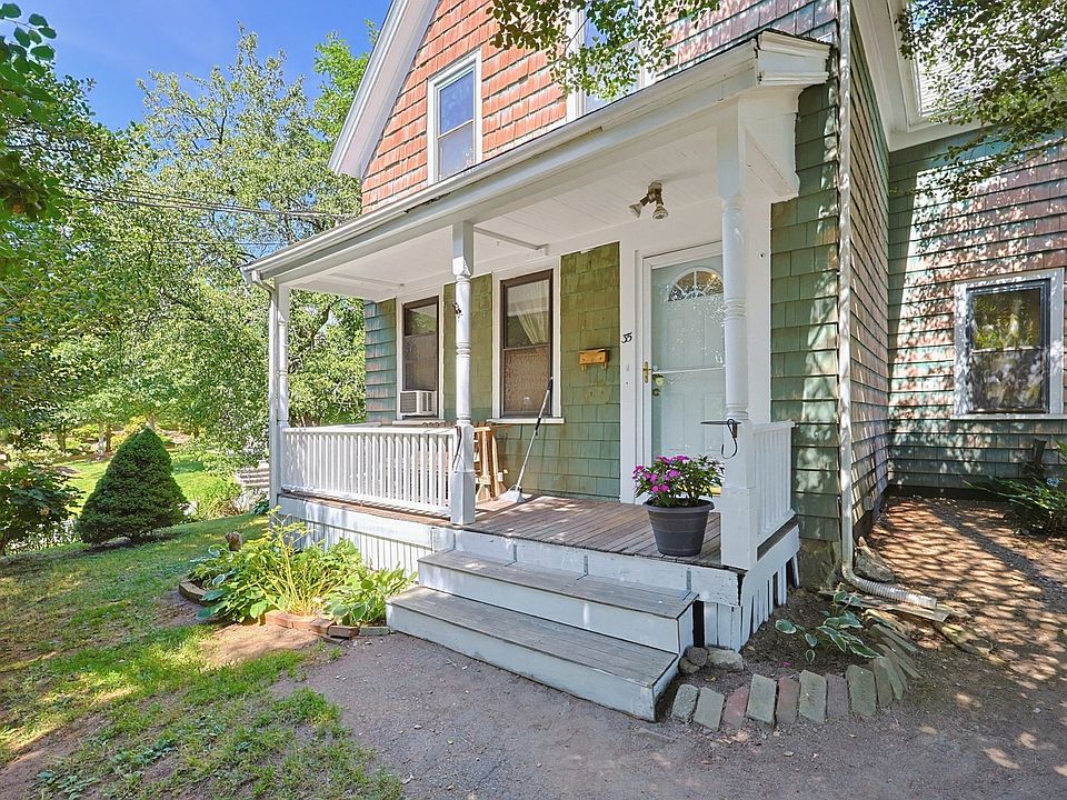 1st image of 35 Wilson St