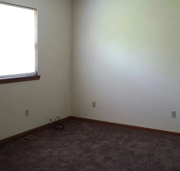1010 Valley Side Dr #1012 — Photo 7