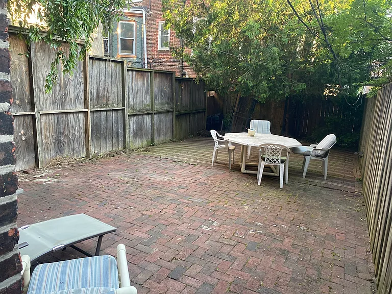 1706 Green St #2R — Photo 26