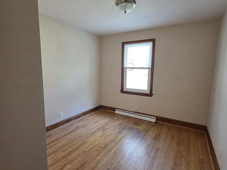 Oak Grove Dr — Photo 6
