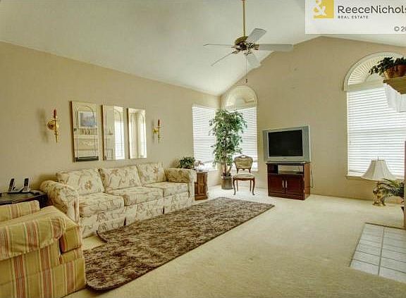 5th image of 1900 W 139th St