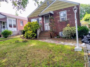 15144 28th Ave, Flushing, NY 11354