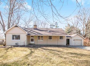 917 Westwood Dr, Goshen, IN 46526