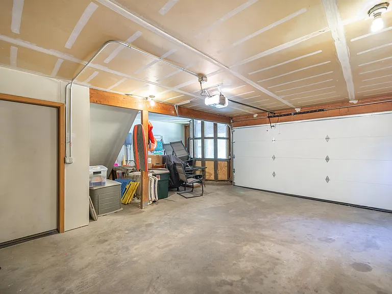 5611 Dodowah Rd — Photo 2