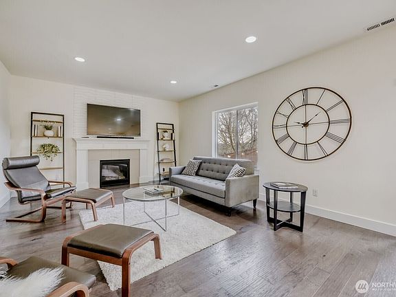 3rd image of 1900 240th Place SW