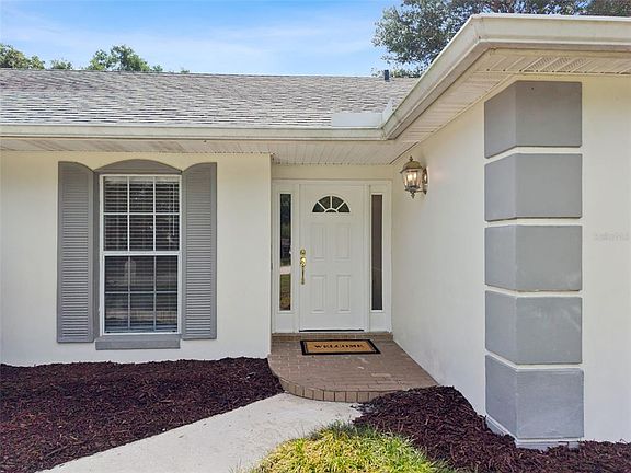 2nd image of 309 HICKORY DRIVE