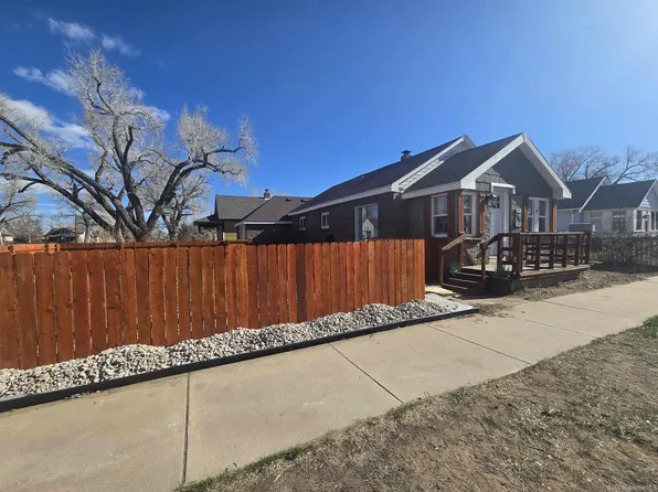 607 E Bradley St, Laramie, WY 82072