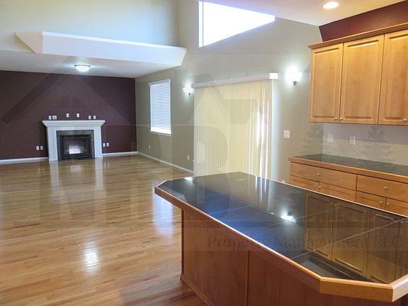 5th image of 6948 14th Ct SE