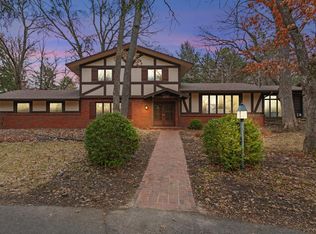 377 Quail Rd, White Bear Lake, MN 55110