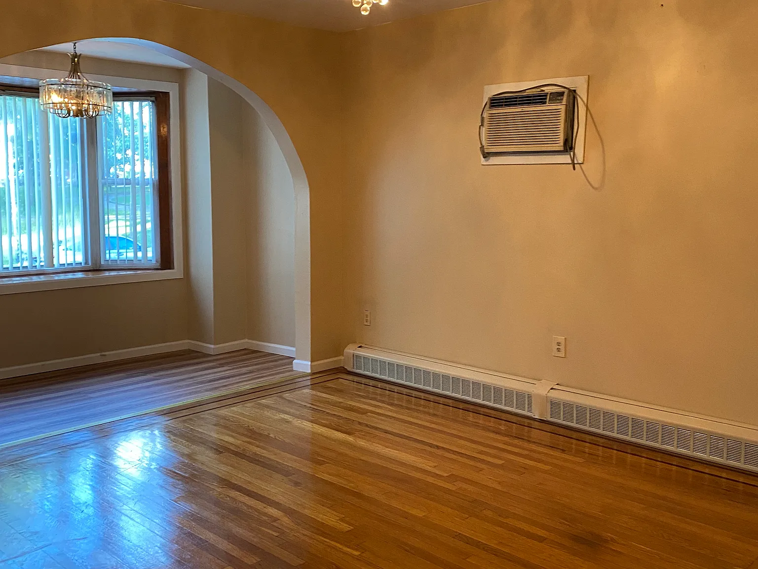 3 bed, 1500 sqft, $2,250 — Photo 4
