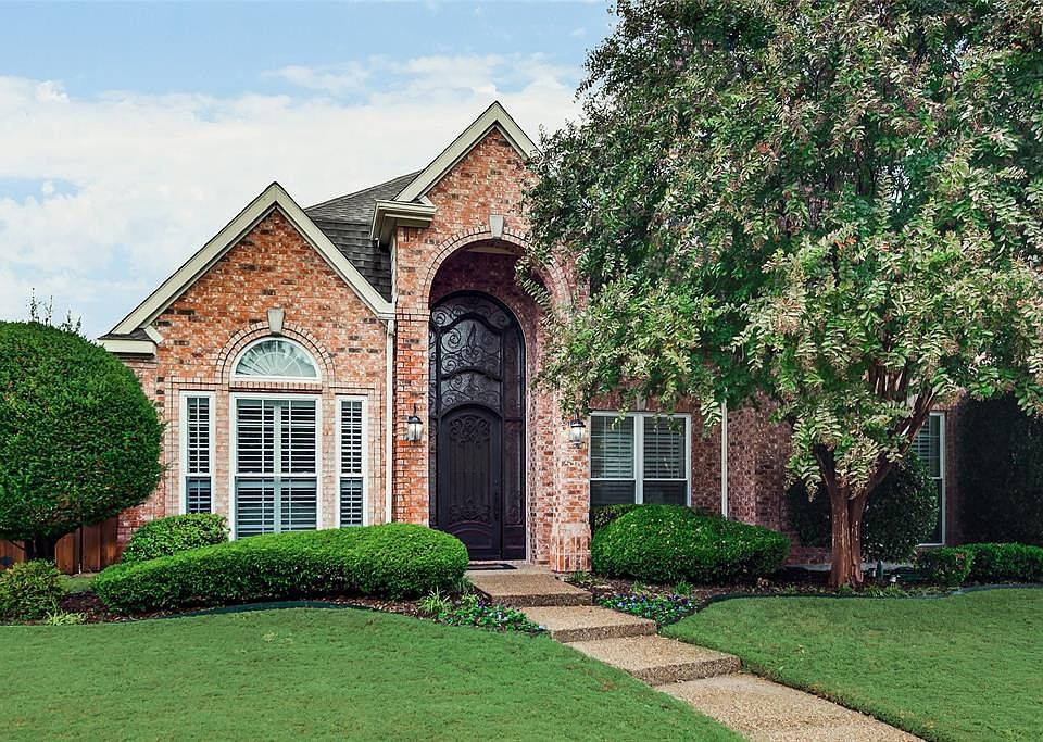 1st image of 5933 Henley Dr