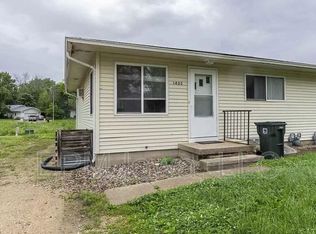 1423 Starview Dr, Cedar Falls, IA 50613