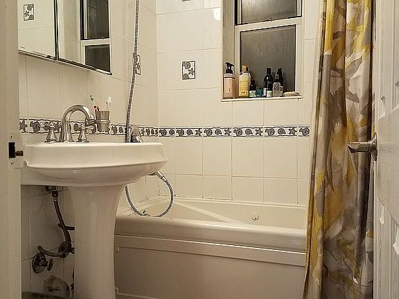 2nd image of 6707 Yellowstone Blvd APT 3B