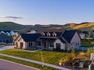 7664 W Diamond Lake Dr, Boise, ID 83714