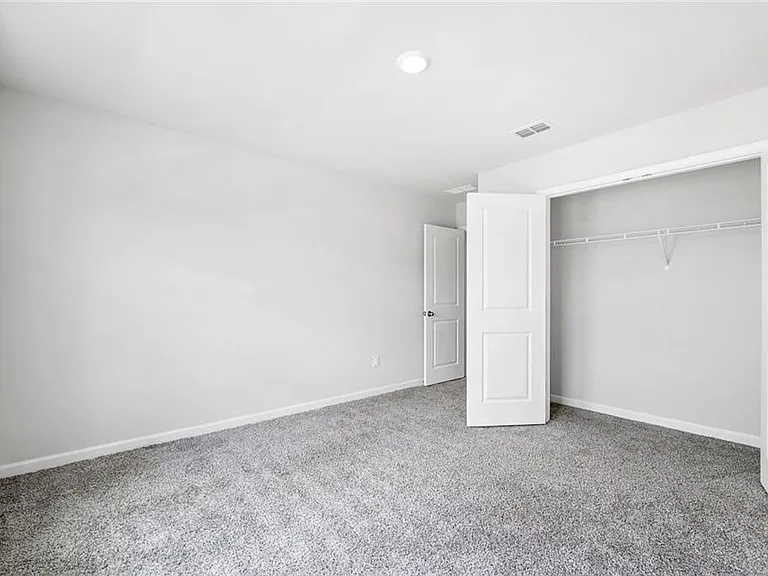 5021 Silver Canoe Way — Photo 36