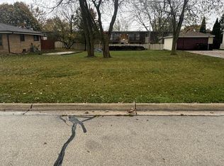 1809 Marquette Ave, South Milwaukee, WI 53172