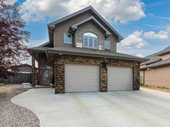 1306 52c Ave, Lloydminster, AB T9V 3L4