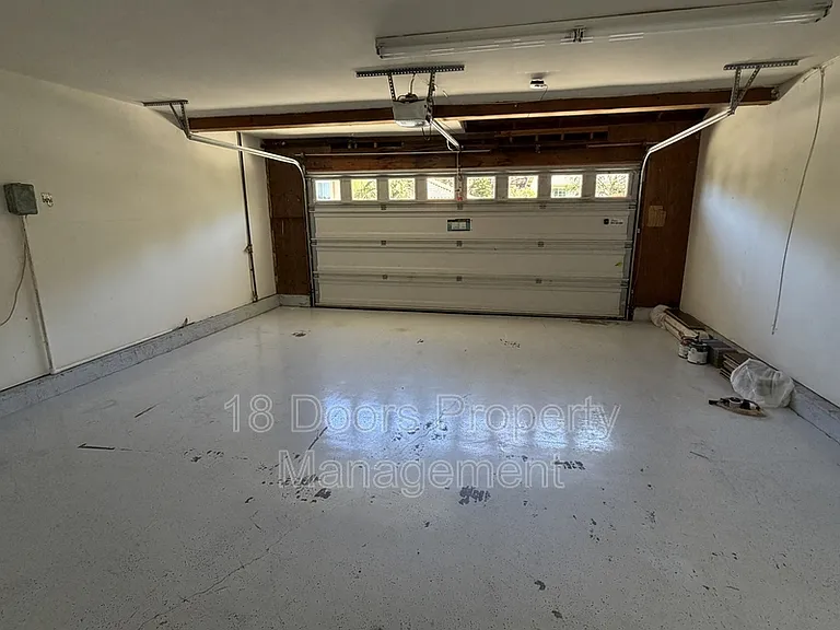 11035 Forestview Ln — Photo 12