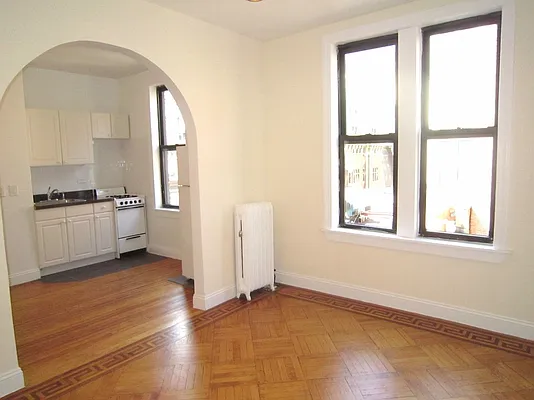 Rented by City Connections Realty | media 23