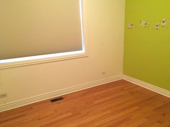 5th image of 2323 W Washington Blvd APT 2E