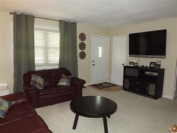 5th image of 3310 Jeffery Dr