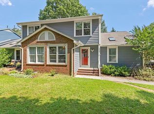 2208 Pathway Dr, Chapel Hill, NC 27516