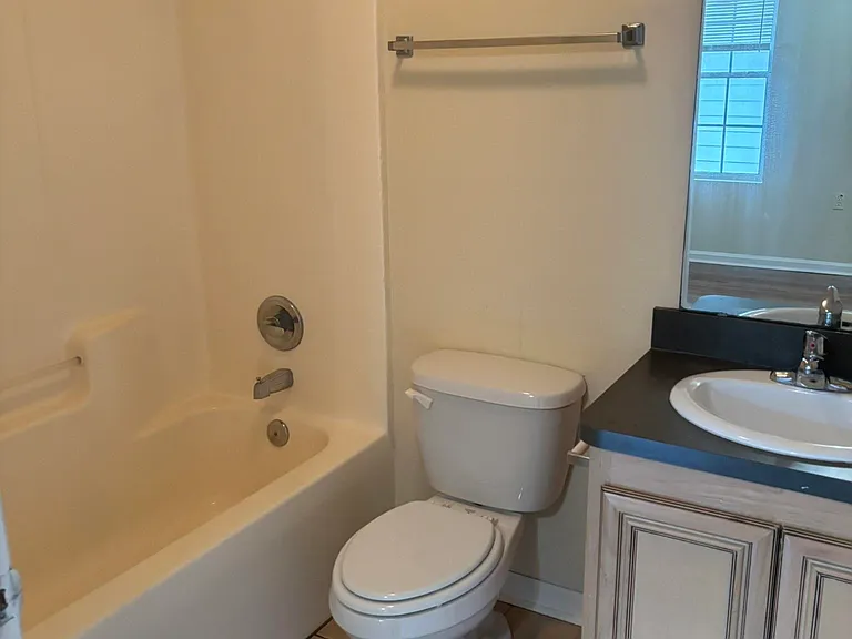 500 McKeithan St #121 — Photo 21