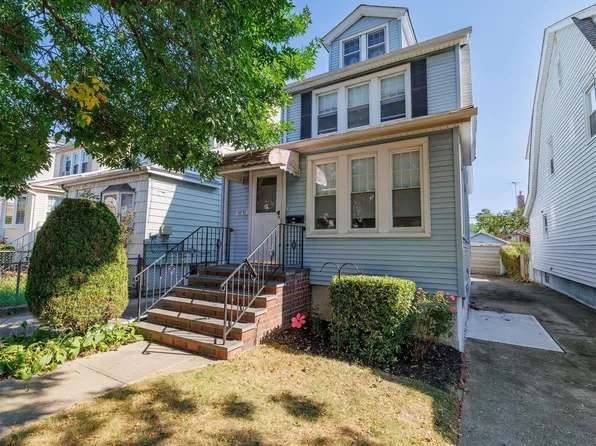 88-21 216th Street, Queens Village, NY 11427