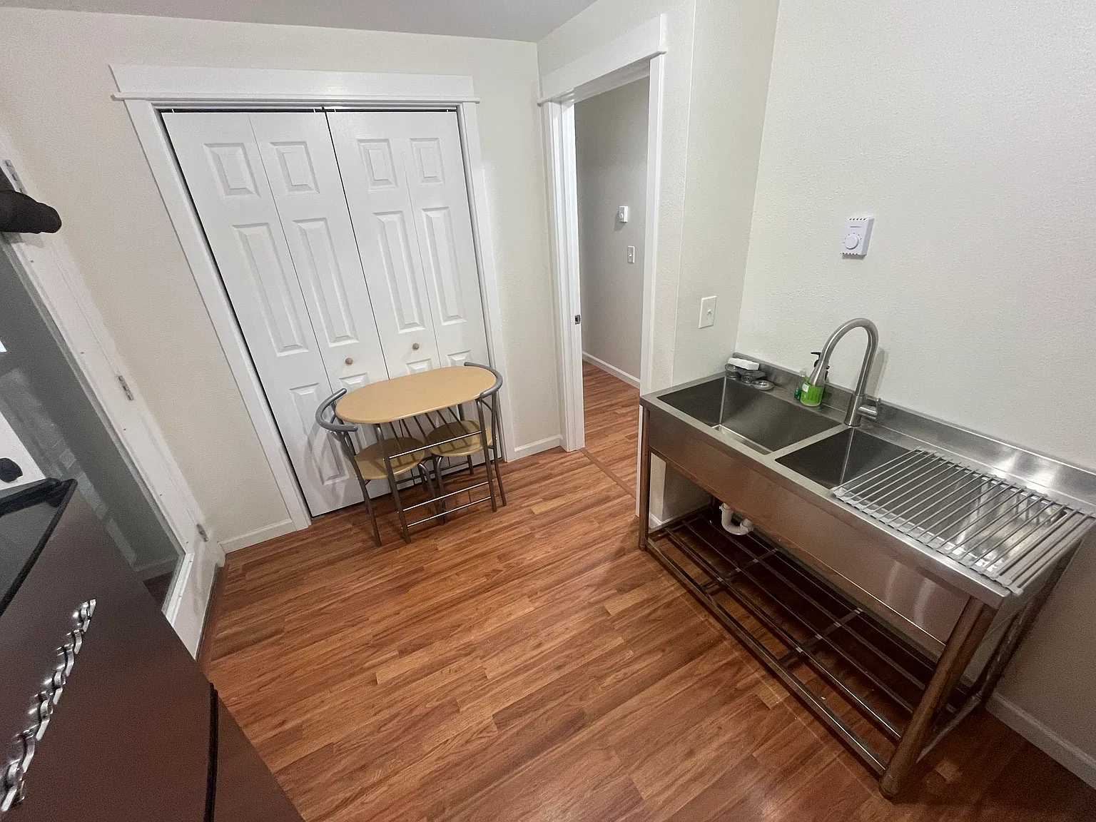 2 bed, 554 sqft, $1,350 — Photo 4