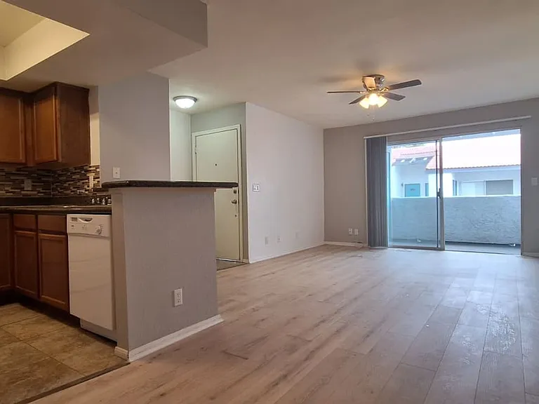 1455 E Katie Ave #C28 — Photo 3