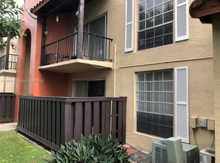 10804 N Kendall Dr APT P11, Miami, FL 33176
