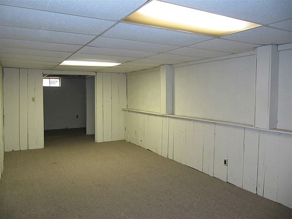 5th image of 365 Patterson Ln