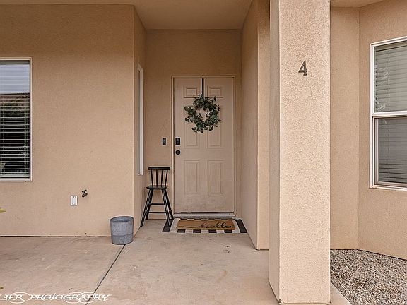 5th image of 767 Moss Dr Unit 4