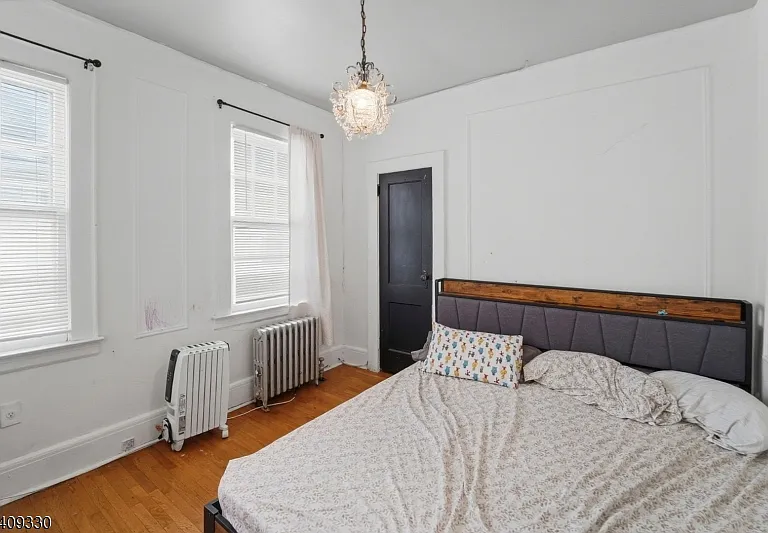 168 Carolina Ave — Photo 9