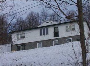 1060 Big Shannon Run Rd, Mount Morris, PA 15349