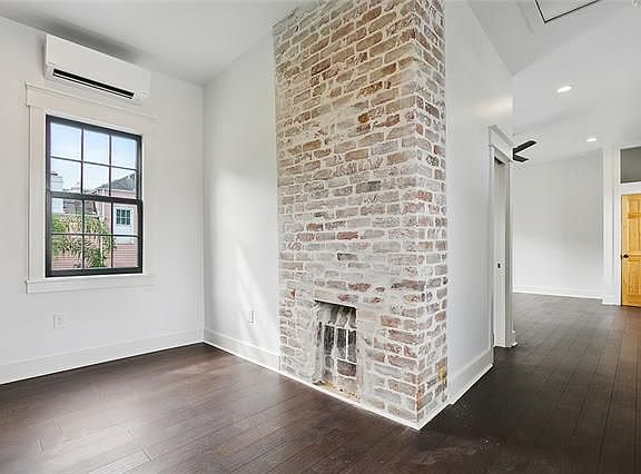 5th image of 1265 Esplanade Ave #202