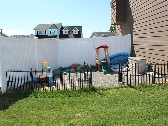 4th image of 8812 W Campus Dr
