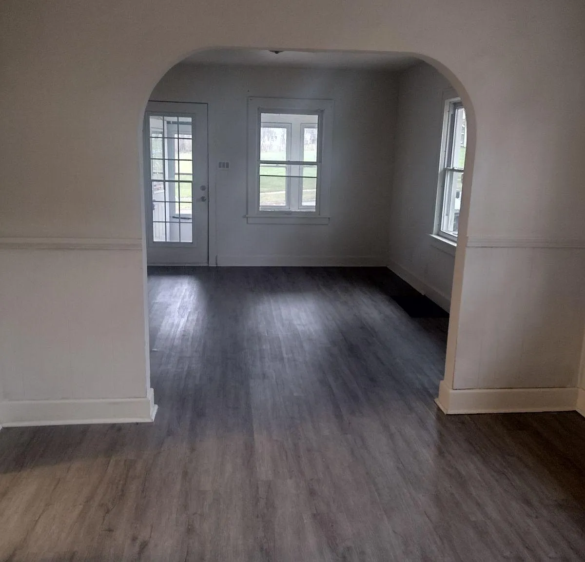 2 bed, 748 sqft, $1,000 — Photo 2