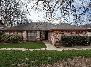 1510 Frontier Dr, Arlington, TX 76012