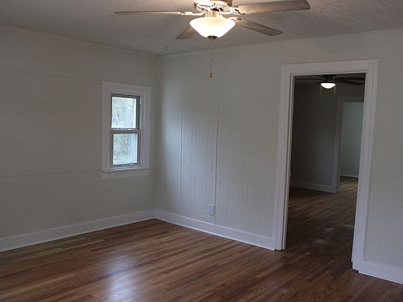 2nd image of 76 Elberta St