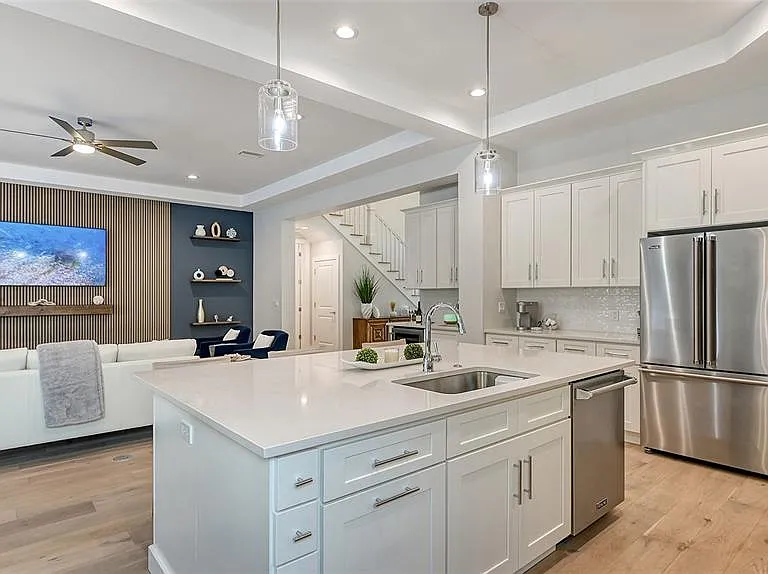 1537 Siesta Dr — Photo 27