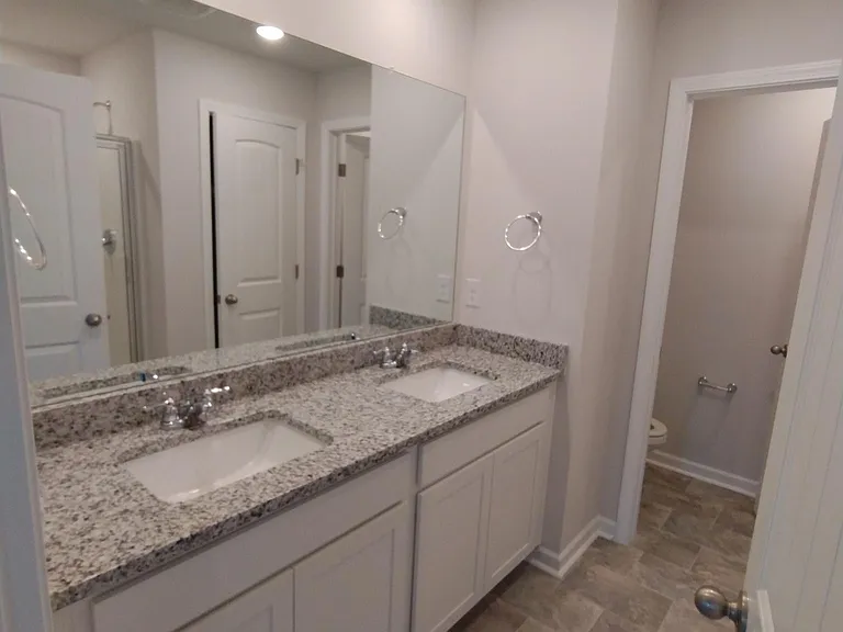 105 Cecil Rd — Photo 10