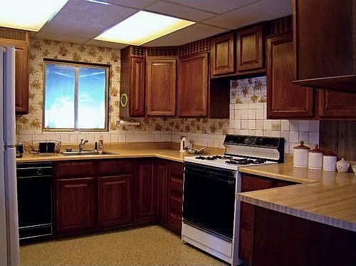 4th image of 546 Redwood Pl