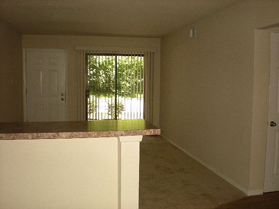 4th image of 66 Arbor Village Ct APT A