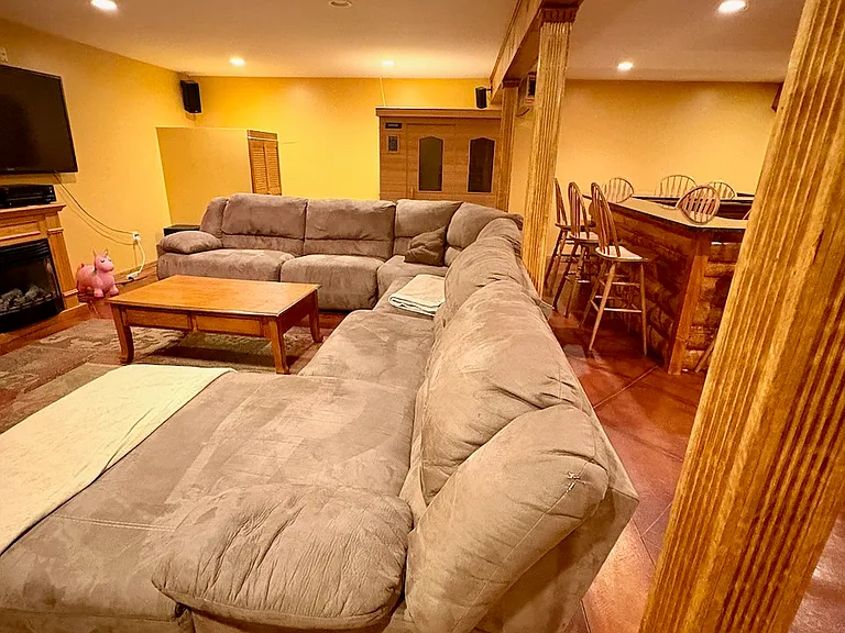 1219 Chipmunk Ln — Photo 31