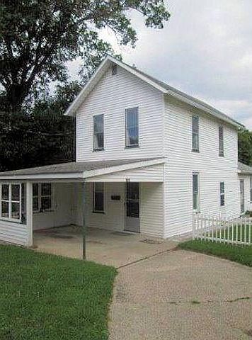 1st image of 203 Harriet St