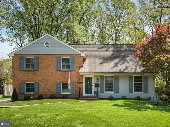 8513 Buckboard Dr, Alexandria, VA 22308