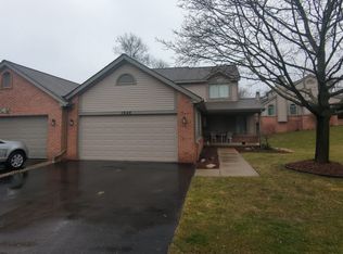 1024 Pinewood Ct #C, Brighton, MI