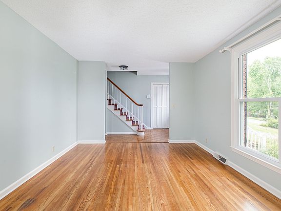 Living Room to foyer