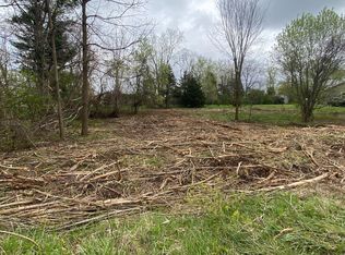 119 W Princess Dr, Brooklyn, MI 49230